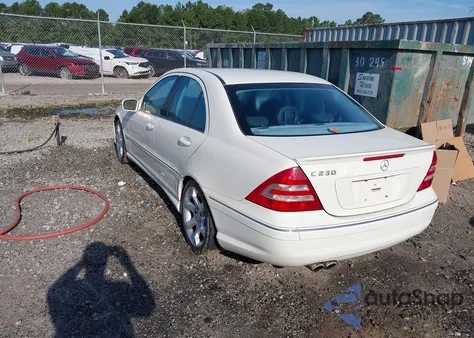 2007 Mercedes-Benz C 230 Sport from USA, damaged, VIN WDBRF52H87A942029